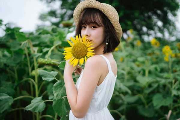 表白的句子给暗恋的人 牵你的手朝朝暮暮