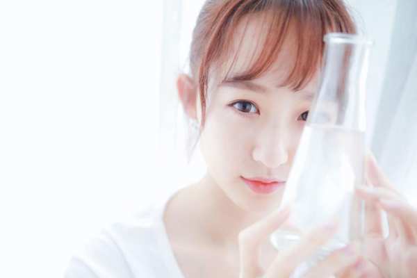 情人节对女孩表白的话 希望你陪我疯一辈子