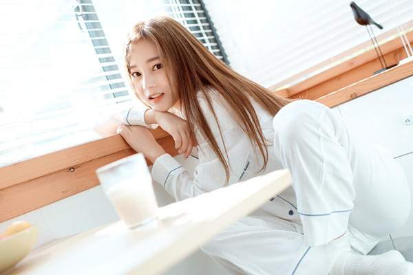 微信撩妹套路情话经典对话 快来救救我吧