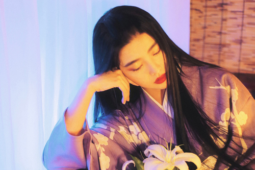 挽留女朋友的话50句 离开你似乎老了好多岁