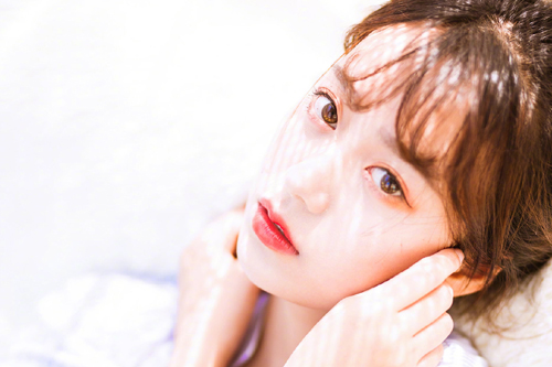 示爱的句子含蓄对女朋友 对你就像缠树的青藤一样