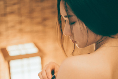 关于爱情送别的诗句古诗 飒飒秋风生,愁人怨离别