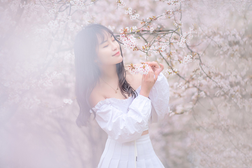 撩妹撩到湿的句子 我还是喜欢你像小时候的辣条